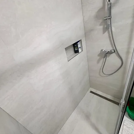 Daire Katarina Loznica